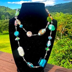 💎Woman’s NY&Co Boho 18” Silver Chain Multiple Colored Glass Beaded Necklace